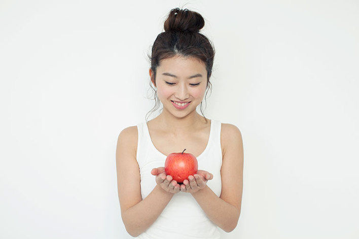 避免经痛！女性经期时4大食物绝对不要吃