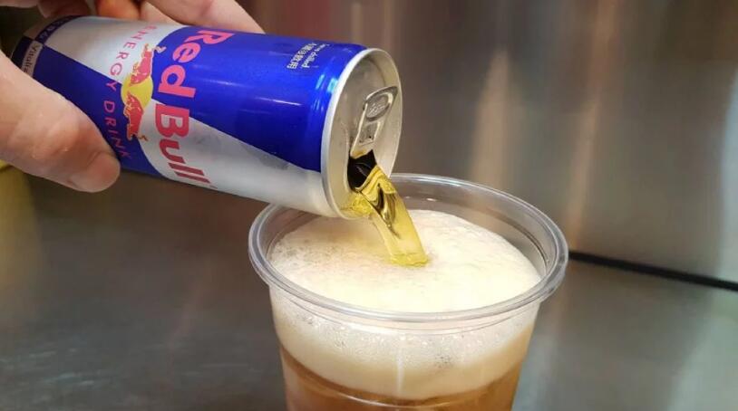 清心福全与Red Bull推出Red Bull红牛能量红茶！一整罐Red Bull的Red Bull红牛能量红茶