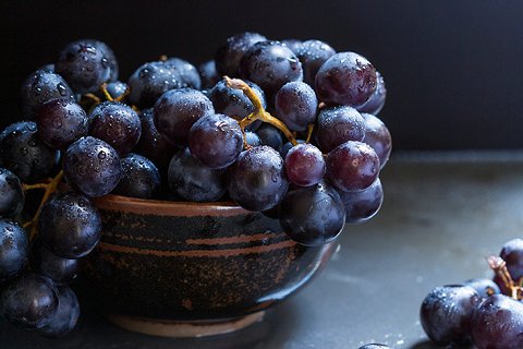 天然美白食物！吃对这 5 种水果令肌肤白里透红